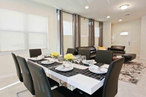 Pool Home & Games In Gated Resort Near Disney! home - image 3