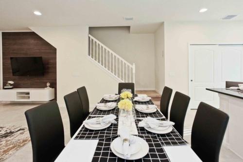 Pool Home & Games In Gated Resort Near Disney! home - image 6
