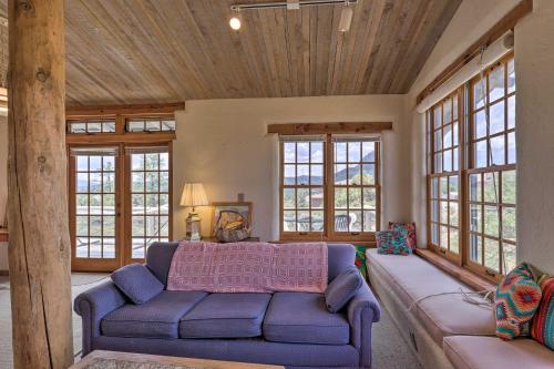 Bright Prescott Studio with Thumb Butte Views!