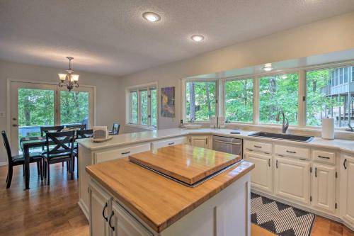 Casa Azul on Golf Course High-End Interior - image 8