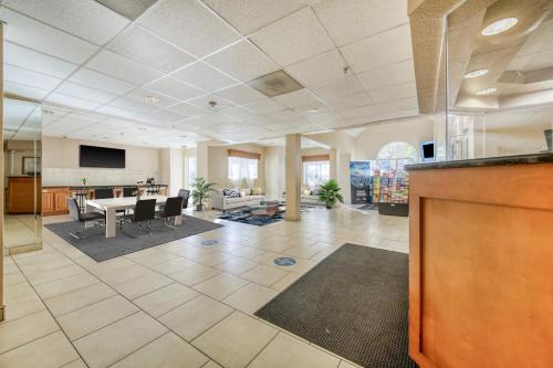 Floridian Hotel and Suites International Drive - image 14