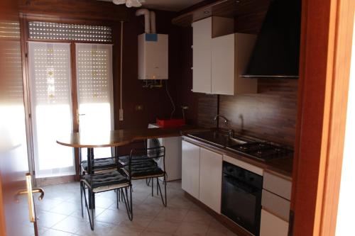 Kitchen, Appartamento a due passi da Mantova in Curtatone
