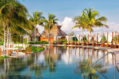 游泳池