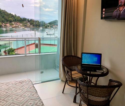 Flat a beira mar em Angra dos Reis