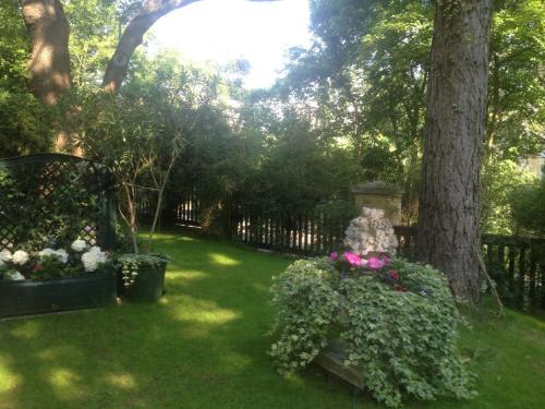 Exquisites Gartenapartment in eleganter Jugendstilvilla - image 10