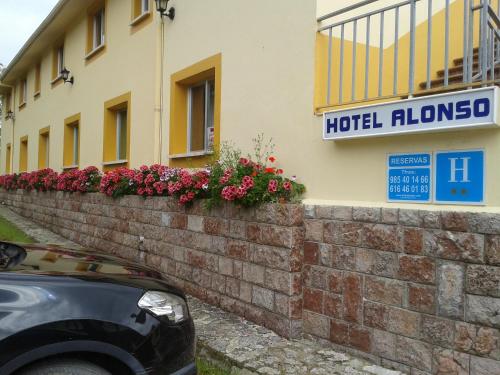 Hotel Alonso – Llanes, FL
