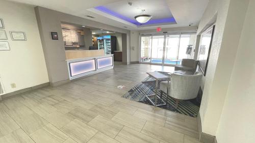 Holiday Inn Express Hotel & Suites Decatur, TX By IHG - 숙소 외관