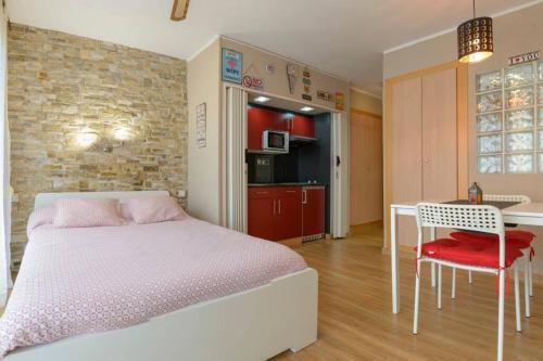  Loft zona Fenals, Lloret de Mar., Pension in Lloret de Mar