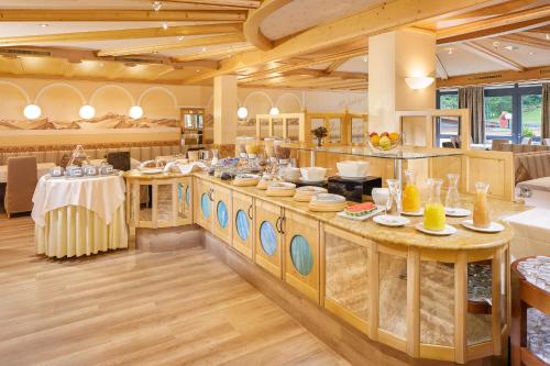Hotel Sunny - image 7