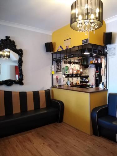 Delamere Hotel - image 7