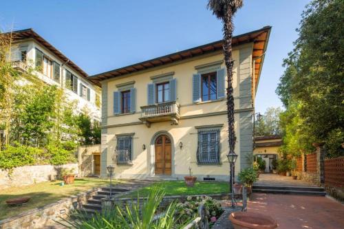 Villa Lia - Apartment in Villa with private garden and Pool, Florence