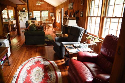 Fox Trot Cabin in Meadows of Dan, USA