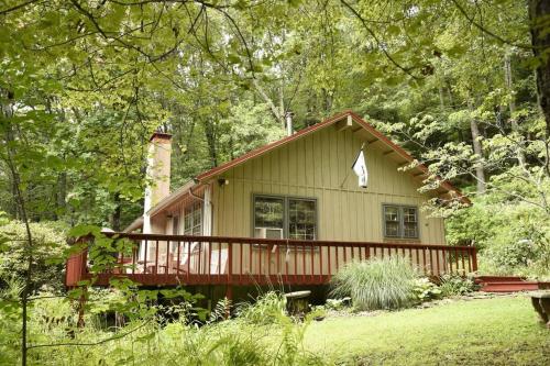 Fox Trot Cabin in Hillsville (VA)