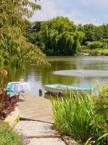 Accommodation at Lakeside