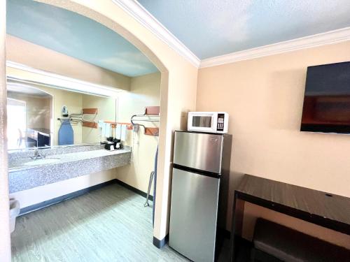 Luxury Inn Liberty in Liberty (TX)