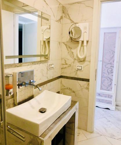 parisa suite – Rome