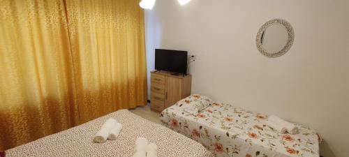 1 double bed