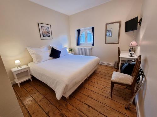 1 queen bed