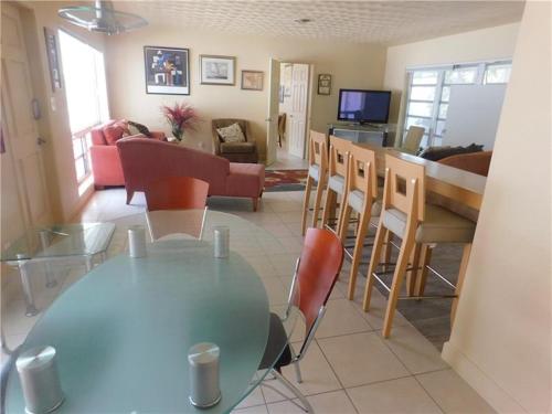 Dolphin Isles Resort – Fort Lauderdale, FL