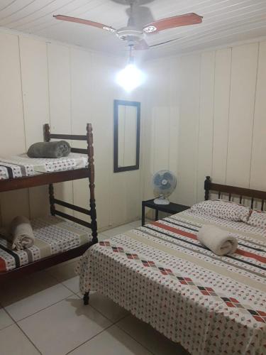 1 double bed, 1 bunk bed