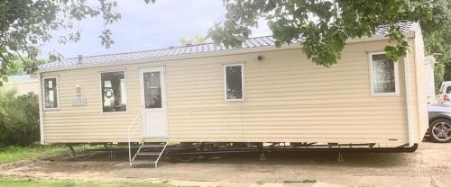 LKS6 2 Bedroom 6 Berth Caravan