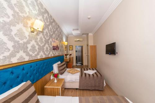 Standard Double or Twin Room image 10