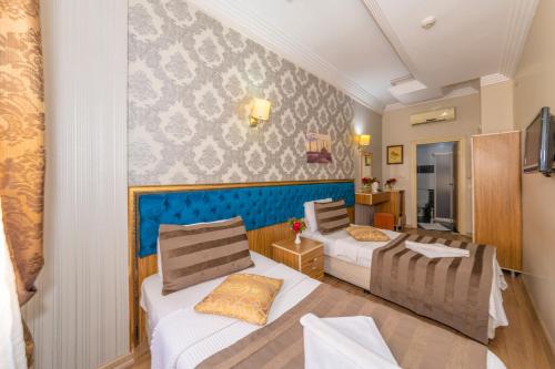 Standard Double or Twin Room image 7
