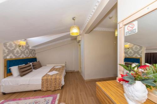 Suite (4 Adults) image 1