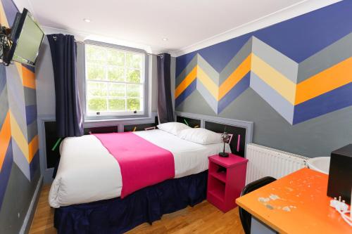 room detail thumbnail 0