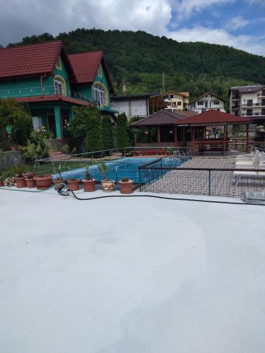 Casa Lucian Casa Lucian