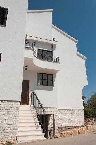 Domus Albus 3