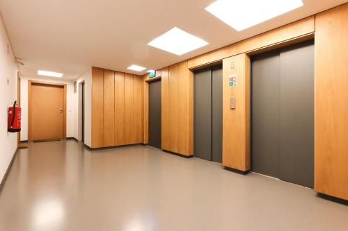 Modern & Bright Avenidas Novas by Homing - image 2