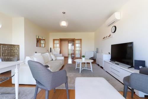 Expo Delight by Homing - image 3