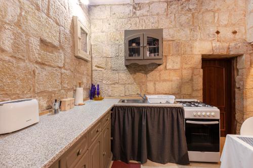 BRG34 - Historical Vittoriosa Townhouse in Birgu