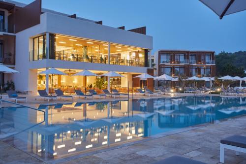 The Club Cala San Miguel Hotel Ibiza, Curio Collection by Hilton, Adults only