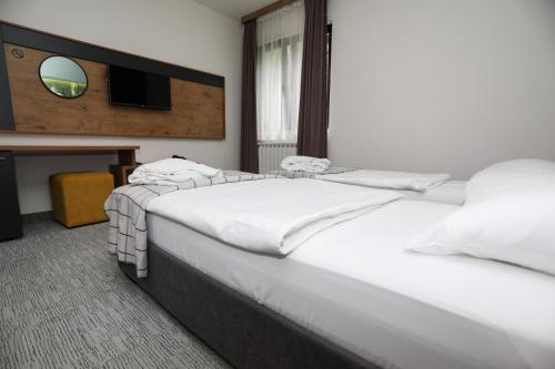 Hotel Board – Jahorina, LA