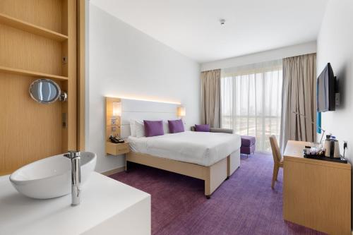 Premier Inn Dubai Ibn Battuta Mall