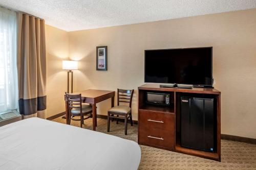 Comfort Inn Redwood City – Redwood City, CA