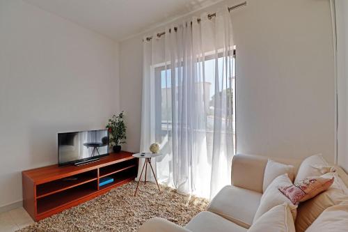 Faro Airport Flats by Homing