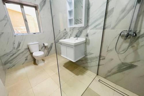 2 Bed Apt in heart of St Julians - 5min from Seafront photo 3