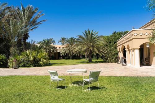 Garden, Romano Palace Luxury Hotel in Catania