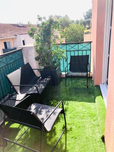 Les Jardins des Senteurs - Appartement privé avec piscine et parking (Les Jardins des Senteurs - Appartement prive avec piscine et parking) in 格拉斯