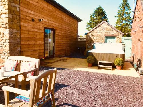 Anvil Cottage in Mold