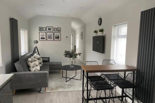 Modern and stylish flat close to City Centre