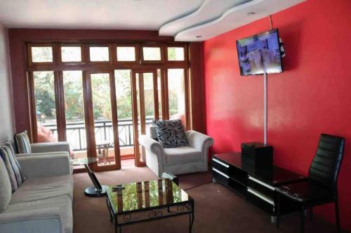 Rose Avenue Penthouse