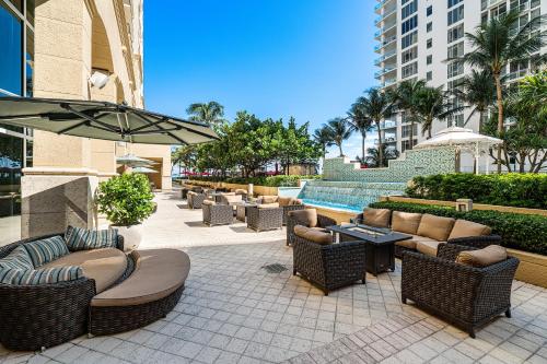 Palm Beach Singer Island Resort & Spa Luxury Suites in Riviera Beach (FL)