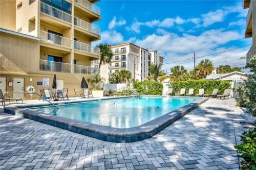 Beach condo in the heart of Clearwater beach