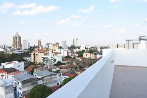CENTRIC & WELL equipped Apartment