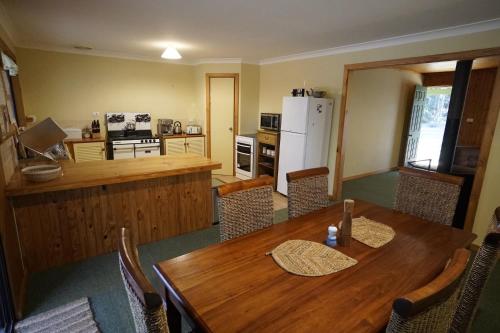 Facilities, Karriwood Cottage in Pemberton