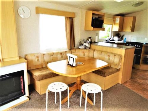 設施, Devon Barnstaple Self Catering Tarka Holiday Park Free Wi-Fi Spacious Static Caravan sleeps 4 Pets a in 中央市區